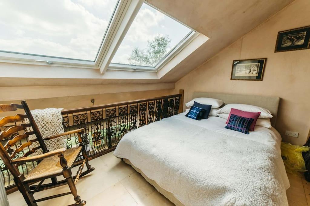 Romantic Country Annex With Views - 10 Min To Bath Cold Ashton Buitenkant foto
