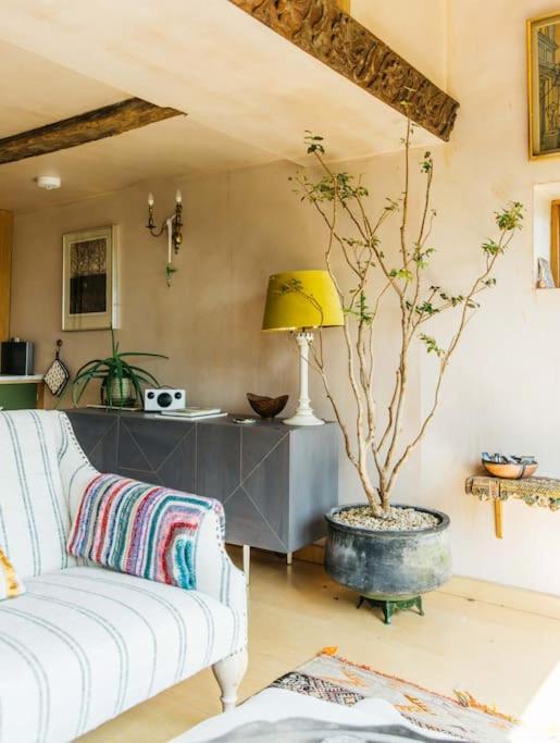 Romantic Country Annex With Views - 10 Min To Bath Cold Ashton Buitenkant foto
