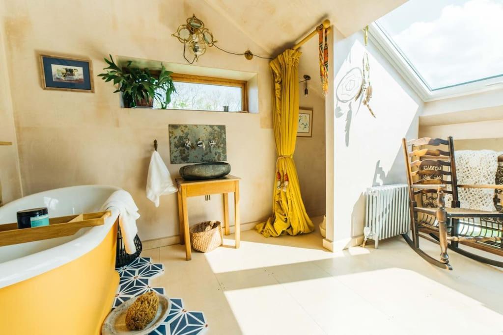Romantic Country Annex With Views - 10 Min To Bath Cold Ashton Buitenkant foto
